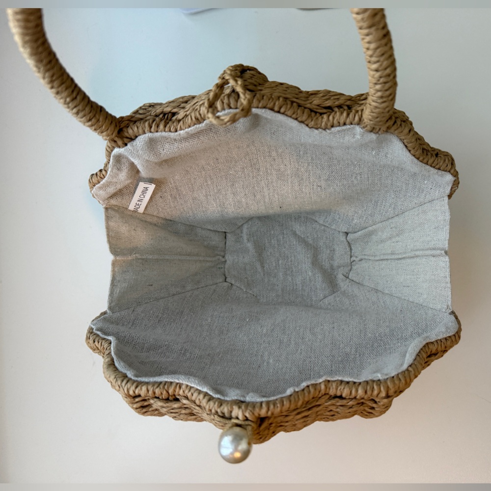 Shell Shaped Wicker Woven Handbag - Tan - Picture 3 of 4
